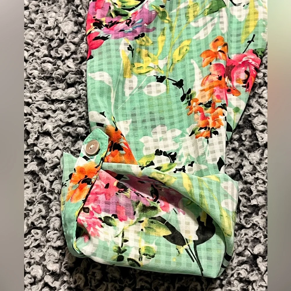 Kim Rogers Floral Blouse - Picture 5 of 9